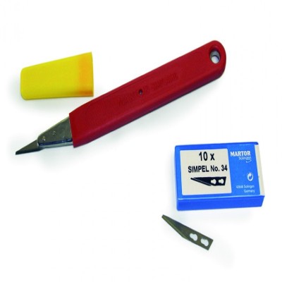 Deburring knife with protective cap - spare blades